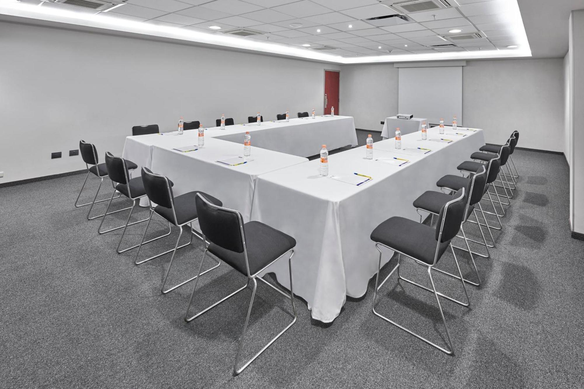 City Express Plus By Marriott Monterrey Nuevo Sur Exterior foto