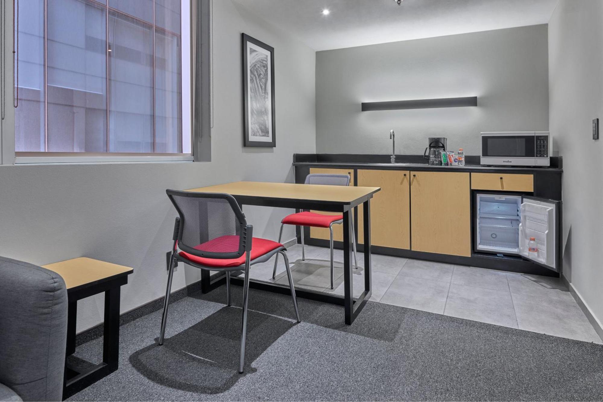 City Express Plus By Marriott Monterrey Nuevo Sur Exterior foto