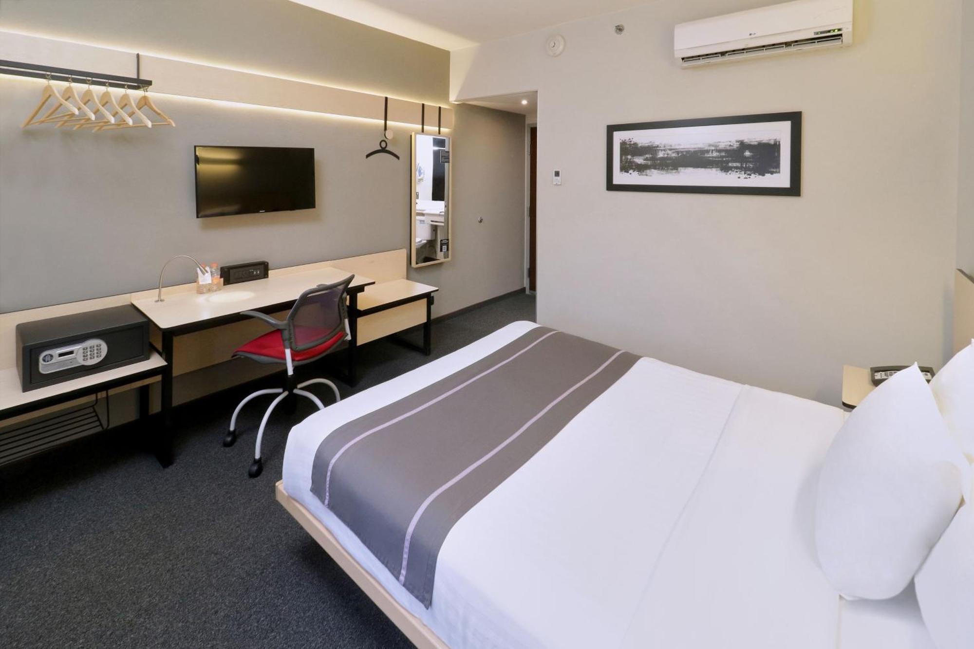 City Express Plus By Marriott Monterrey Nuevo Sur Exterior foto